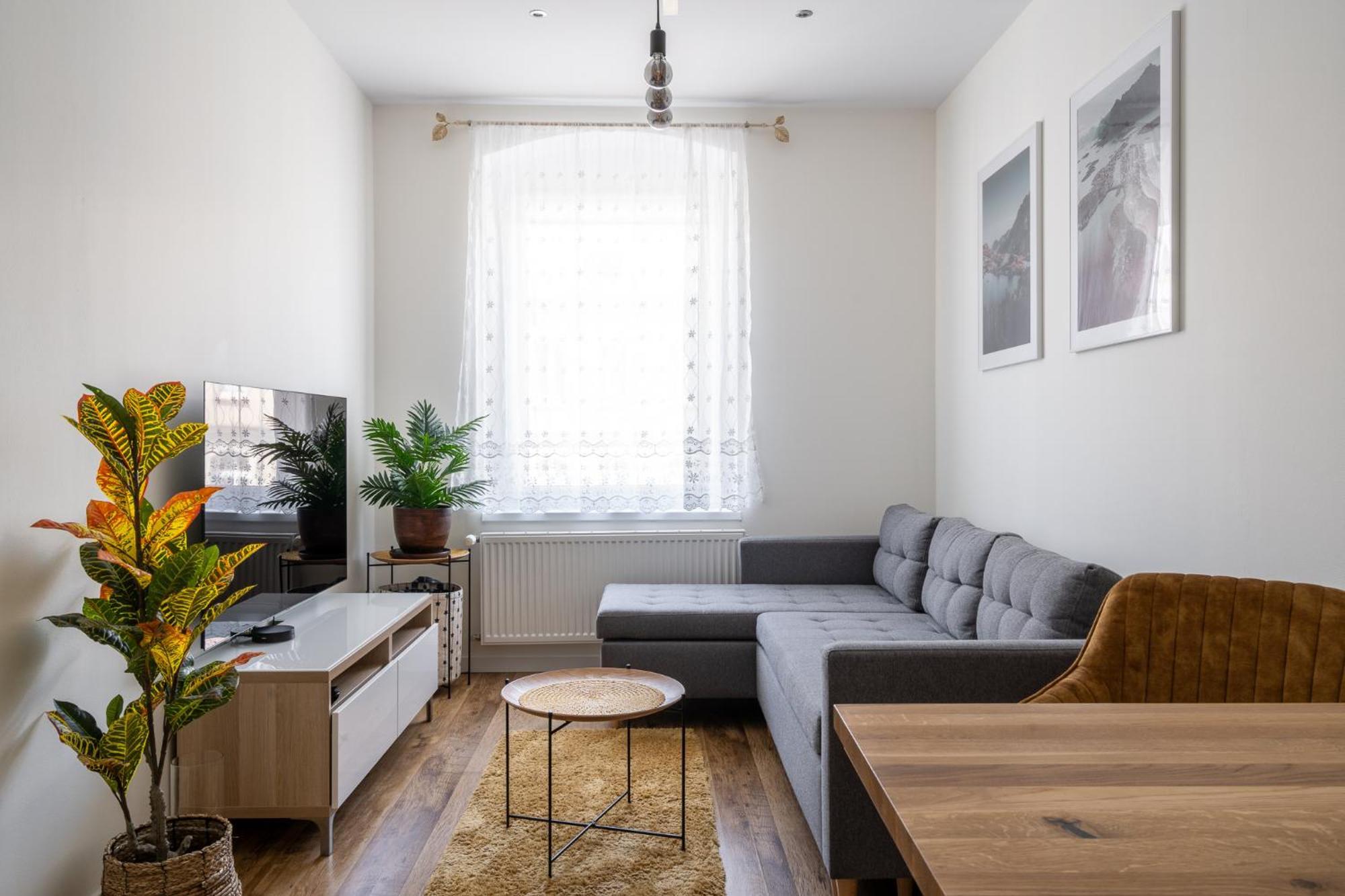 Apartament Rentplanet - Nowowiejska *